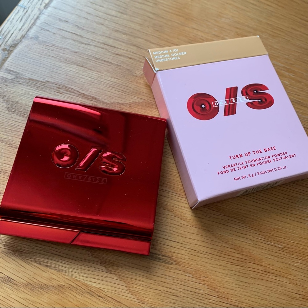 NIB ONE/SIZE by Patrick Starrr Turn Up The Base Versatile Powder Foundation Med